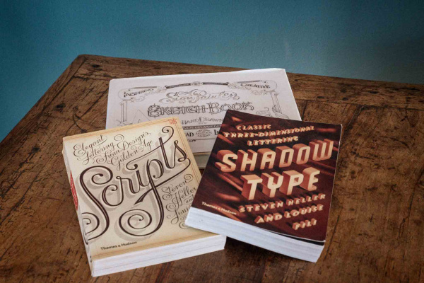 livres de base peinture en lettres scripts shadow type sketchbook